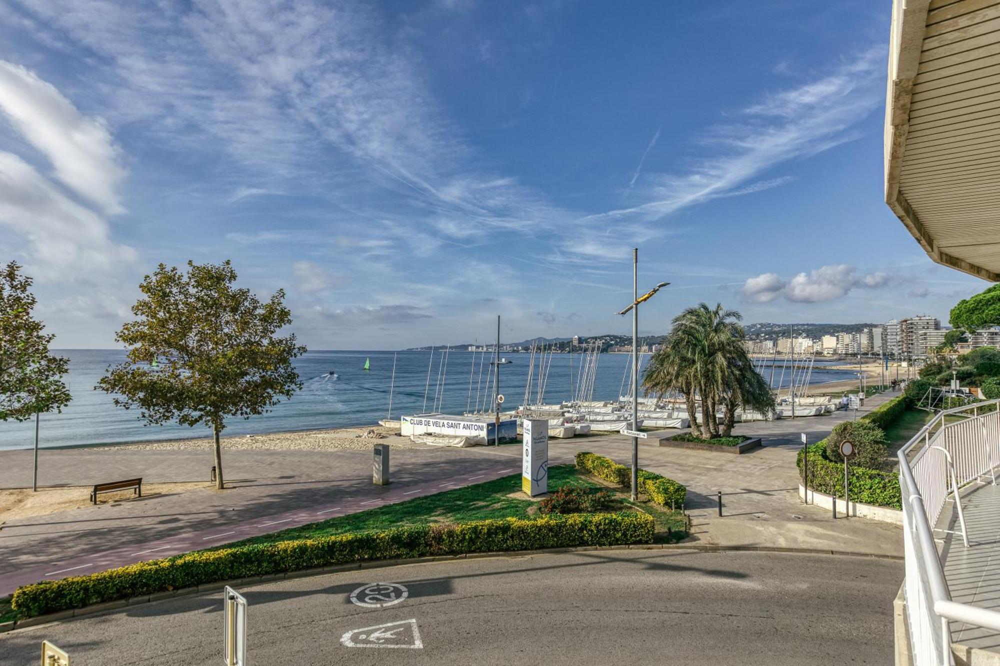Apartament Carrer Del Mar Palamós Zewnętrze zdjęcie